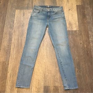 Like-new 7 For All Mankind light-wash Modern Ankle Skinny Jeans Size 26